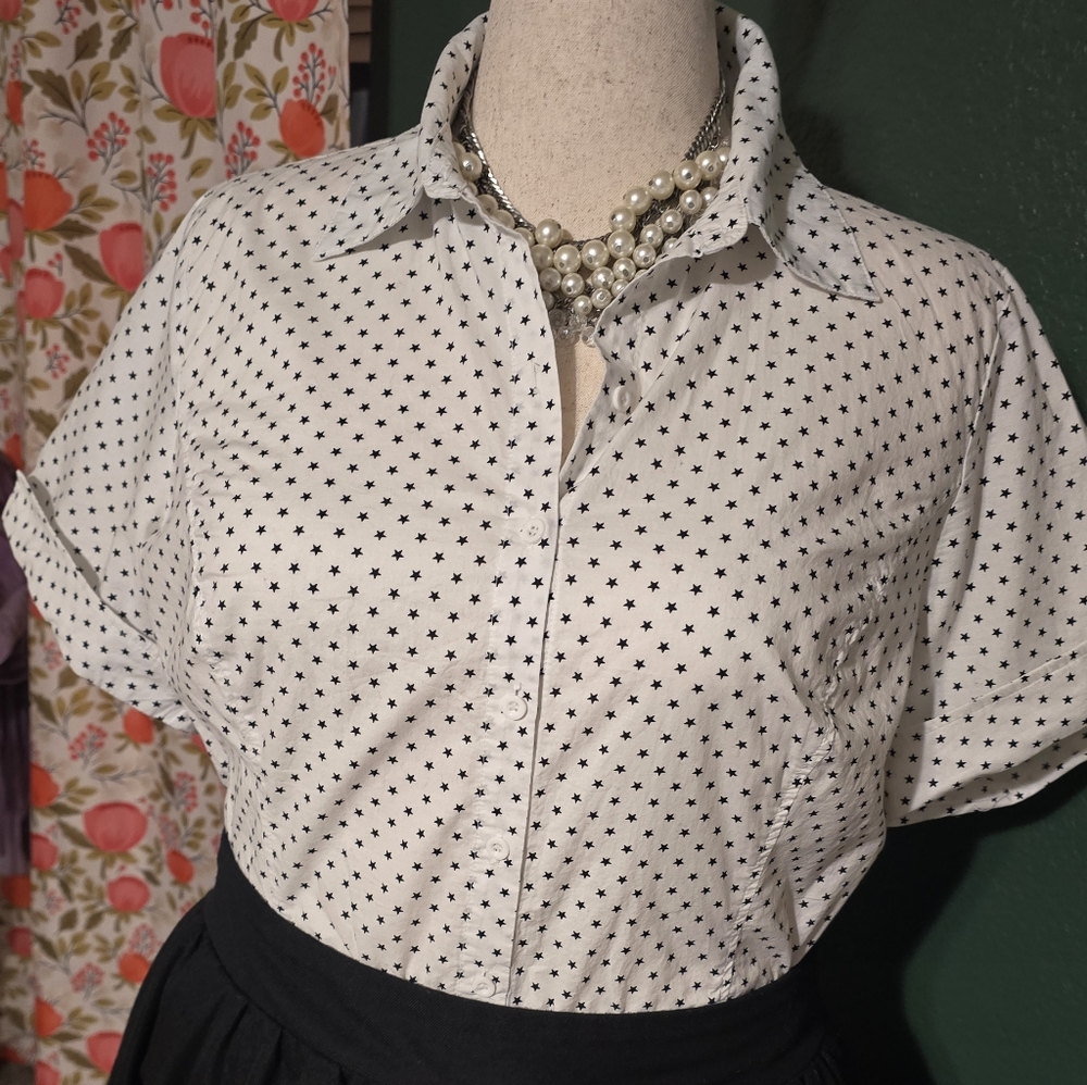 Unique Vintage Black and White Star Button Down Shirt